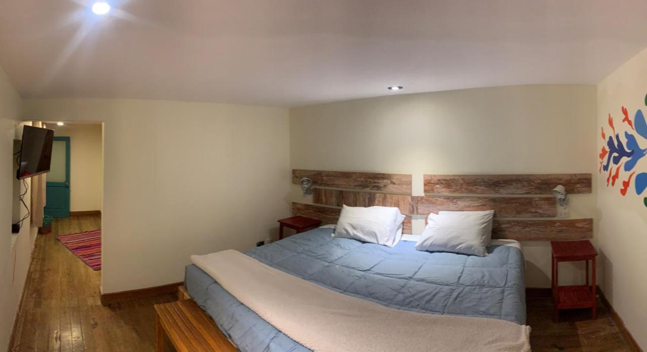 Gaia House Hostal *